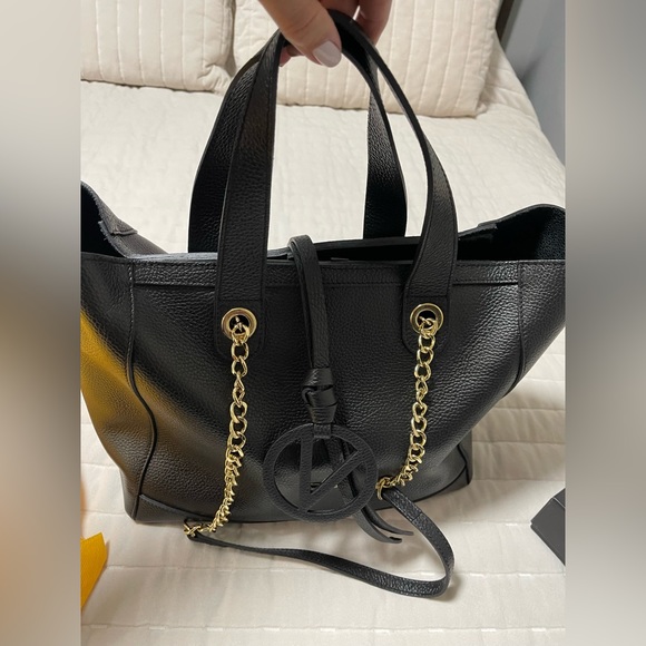 Valentino by Mario Hand Bag - Picture 5 of 5